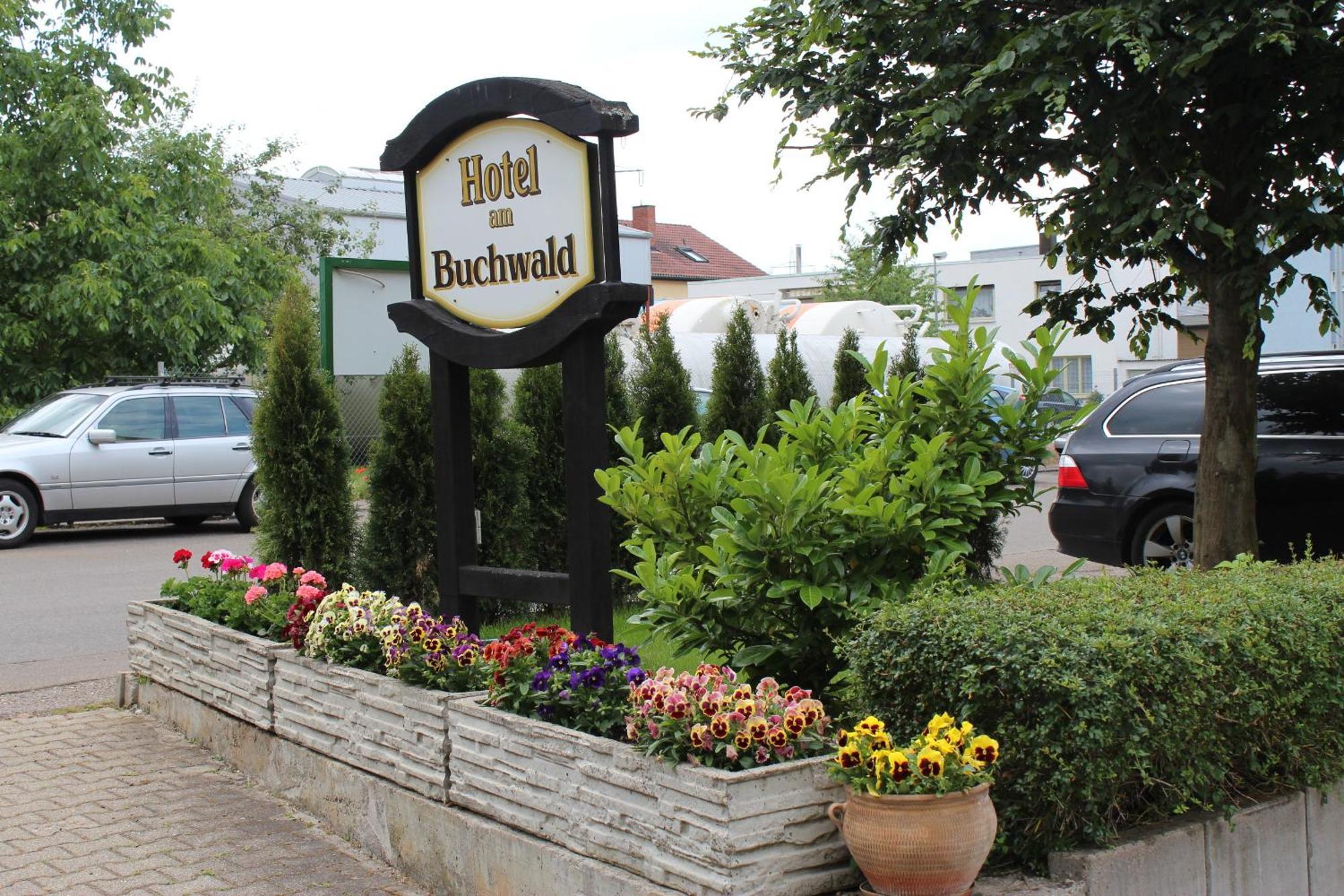 Hotel Am Buchwald Esslingen am Neckar ภายนอก รูปภาพ